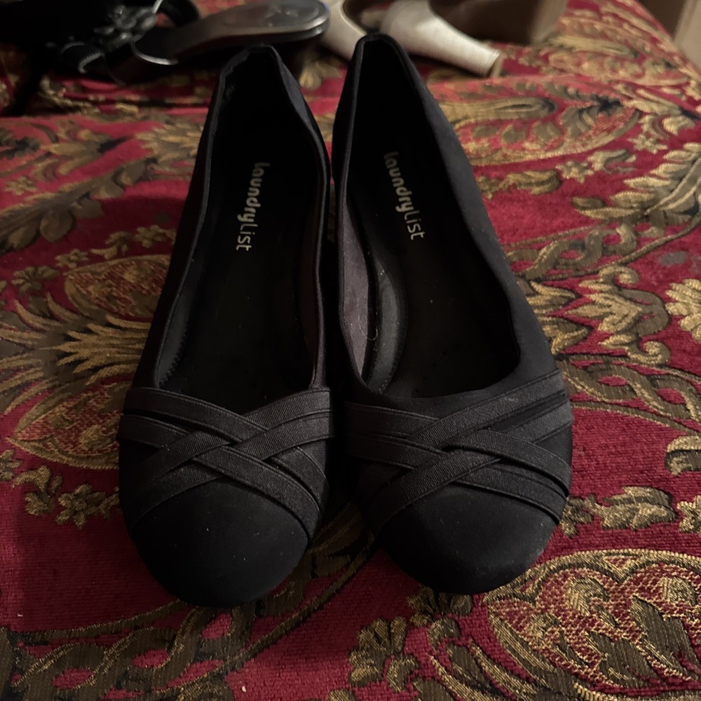 FOREVER COMFORT Women's Black Slip On 1.5" Wedge Heeled Comfort Shoes US 9 W